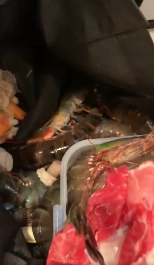 荃灣廣場海鮮放題驚揭「食霸」！男女偷藏大量海鮮肥牛 嚇窒職員：成袋呀？ 黃傑龍提醒一事 小心原告變被告
