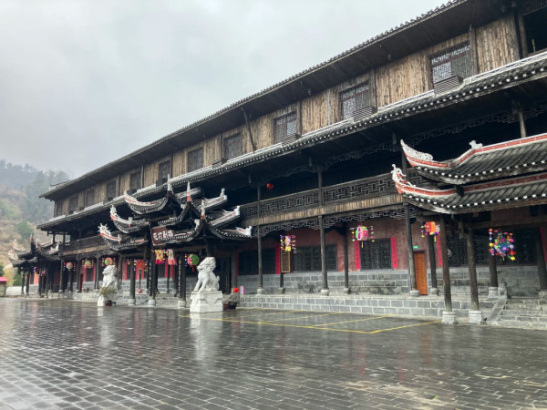 「天下第一爛尾樓」變奢華酒店!十一黃金周訂滿最貴¥4000晚成功翻身