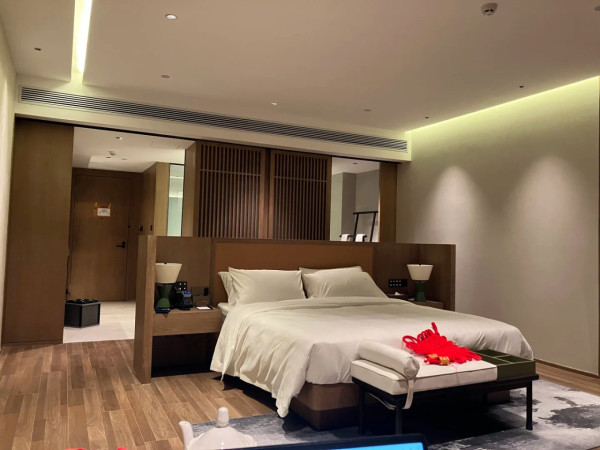 「天下第一爛尾樓」變奢華酒店!十一黃金周訂滿最貴¥4000晚成功翻身