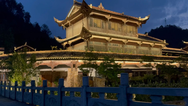 「天下第一爛尾樓」變奢華酒店!十一黃金周訂滿最貴¥4000晚成功翻身