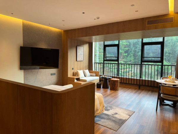 「天下第一爛尾樓」變奢華酒店!十一黃金周訂滿最貴¥4000晚成功翻身