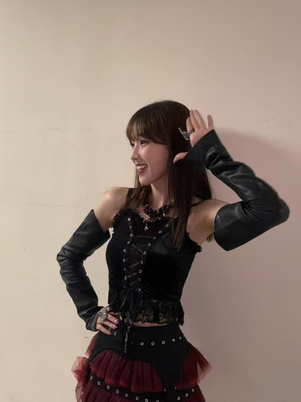 聲秀｜Jenny甄敏芳IG超神秘罕有公開私下靚相 學霸畢業相戴四方帽仙氣滿瀉