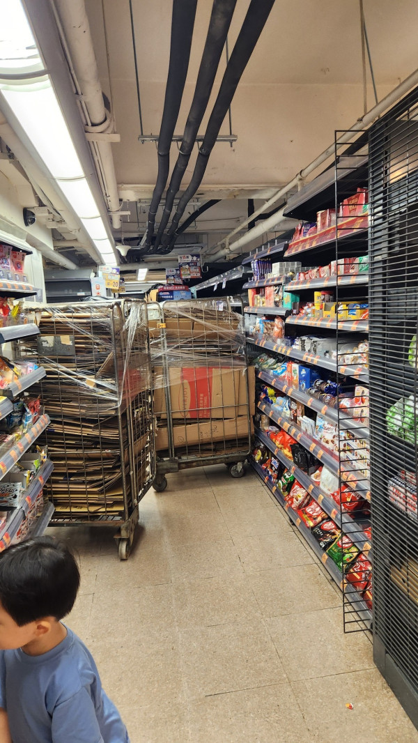 港島逾30年百佳分店結業！大派$10優惠券告別街坊 網民：以後買餸好唔方便
