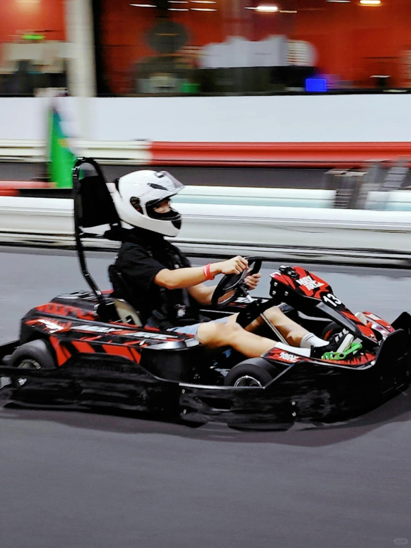 深圳最大室內卡丁車場MAYKART！ 親子票價玩賽車飄移+蠅網射箭 