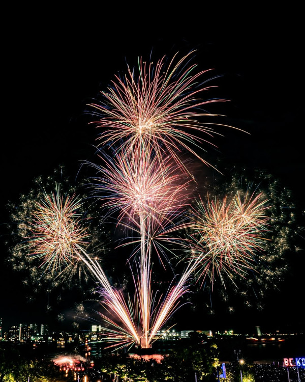 秋天都有花火大會！2025日本花火大會秋季時間表 附入場注意事項&打卡貼士 