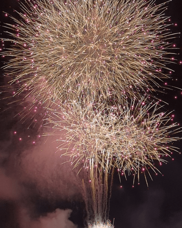 秋天都有花火大會！2025日本花火大會秋季時間表 附入場注意事項&打卡貼士 