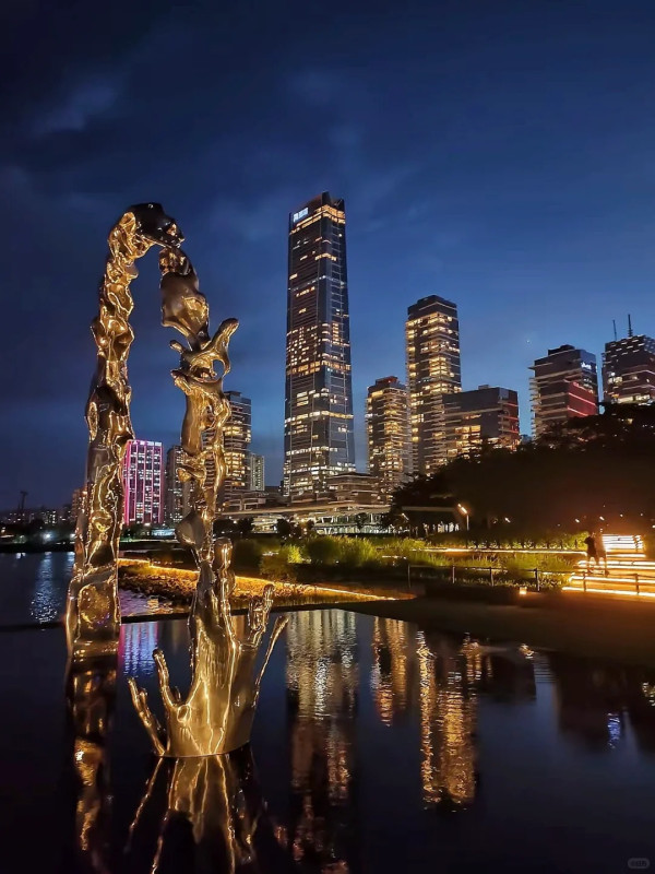 深圳國慶中秋光影︰無人機、煙花匯演 2025（圖片︰小紅書）