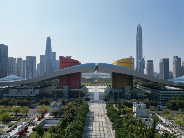 深圳國慶中秋光影︰無人機、煙花匯演 2025（圖片︰小紅書）