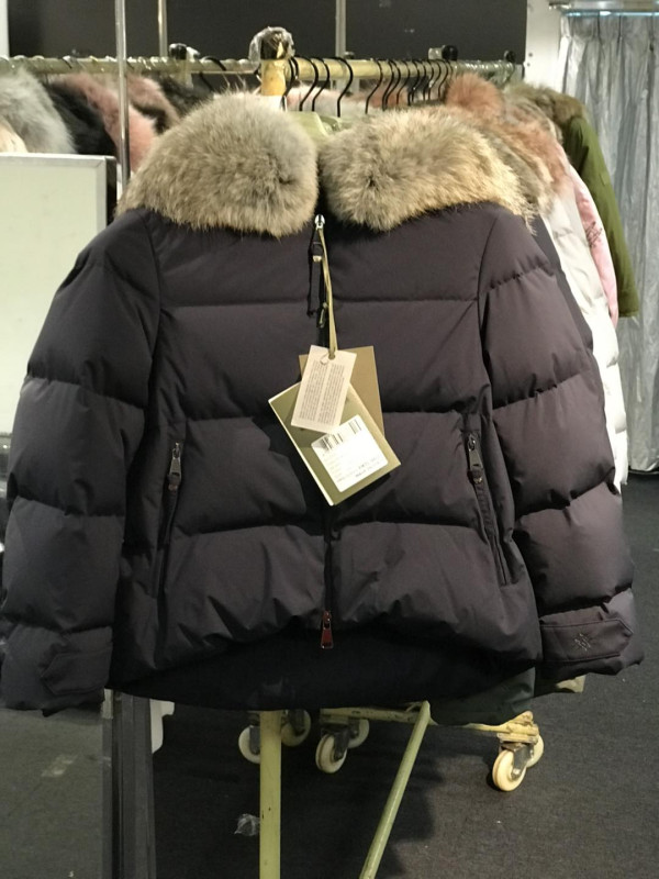 銅鑼灣時代廣場名牌開倉低至1折！$100起入手連卡佛女裝/羽絨大褸/飾物絲巾