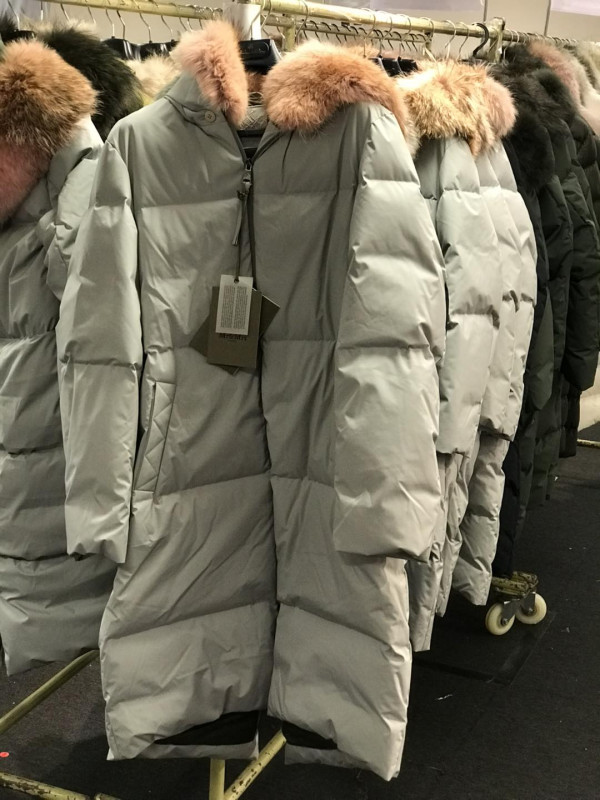 銅鑼灣時代廣場名牌開倉低至1折！$100起入手連卡佛女裝/羽絨大褸/飾物絲巾