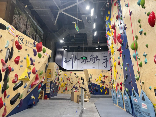 深圳iN城市廣場｜地鐵站直達！逾百人氣品牌進駐！設戶外動感公園/夜市酒吧街/30+美食餐廳 