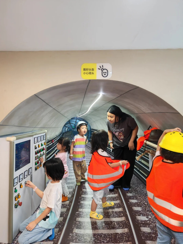 深圳iN城市廣場｜地鐵站直達！逾百人氣品牌進駐！設戶外動感公園/夜市酒吧街/30+美食餐廳 