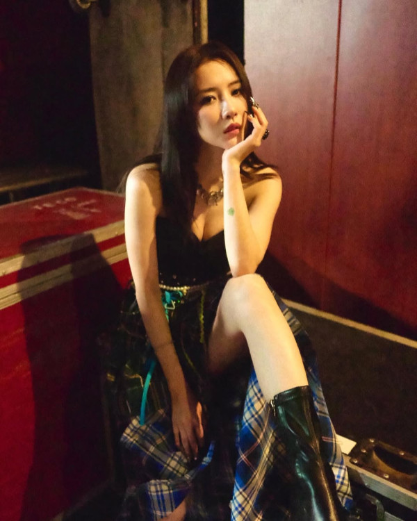 保錡IG晒與菊梓喬情侶紋身宣示主權 姐弟戀秘密拍拖一年半打得火熱好事近？