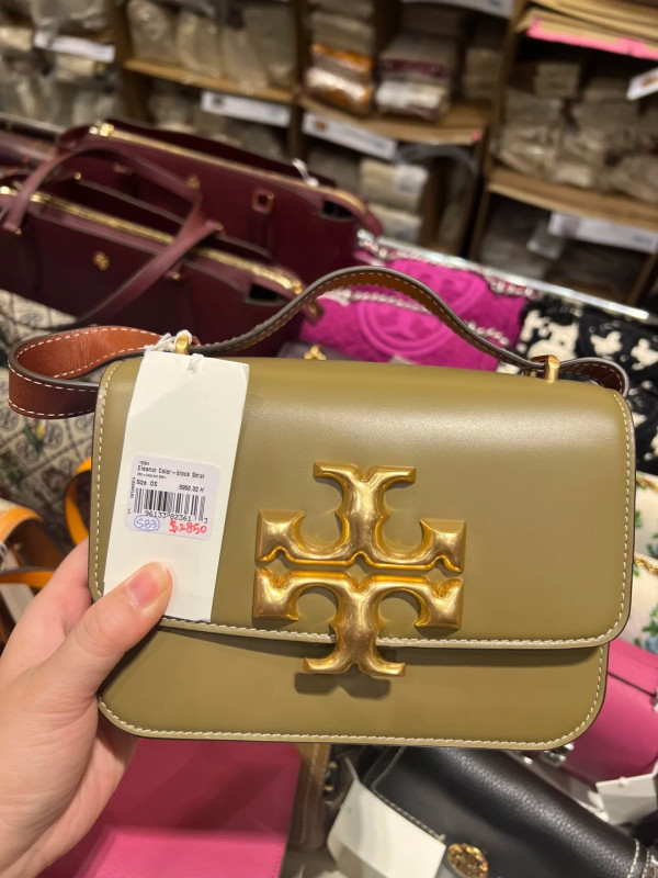 銅鑼灣Tory Burch開倉低至$450！一連5日 卡包/手鏈頸鏈/手袋/斜揹袋/秋冬長靴特價 多買額外85折！