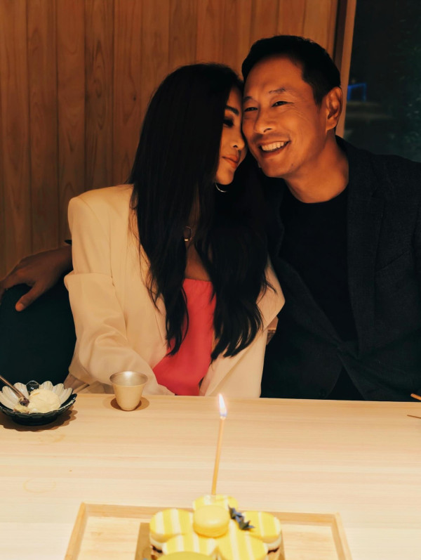「最強養母」罕晒絕密結婚相慶25周年 長文示愛表白富商老公：人生裡最難忘