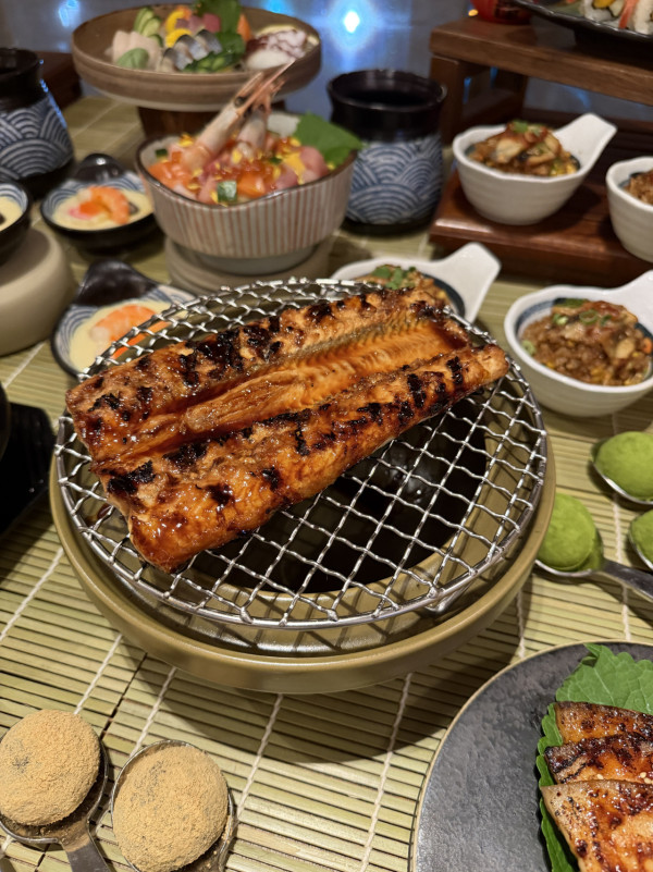 香港嘉里酒店全新韓日風味自助晚餐 烤頂級韓牛／韓式五花腩／人參雞湯