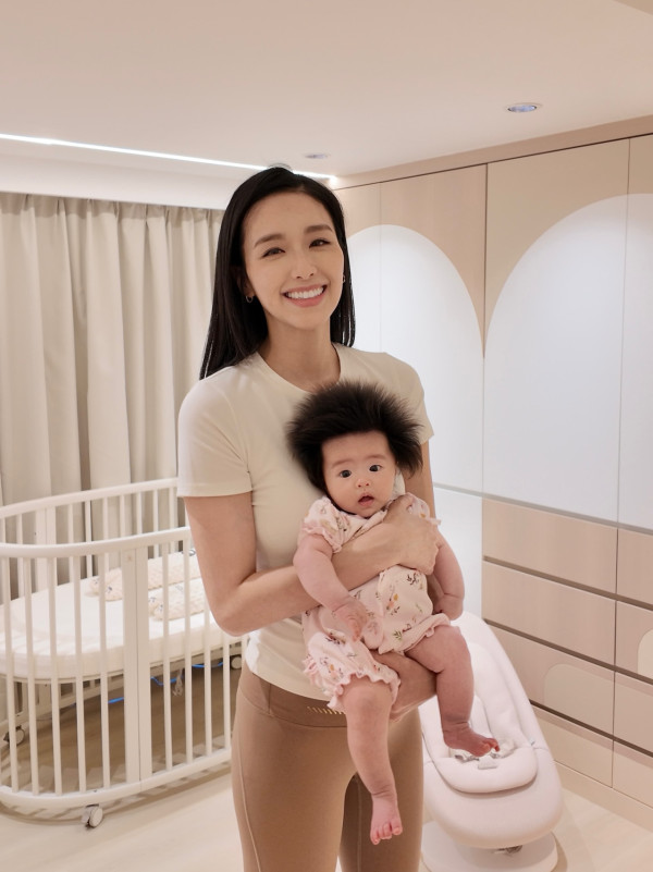 33歲前TVB女神離巢後兩年抱兩搬大屋 新居首曝光BB房奶油色調超溫馨