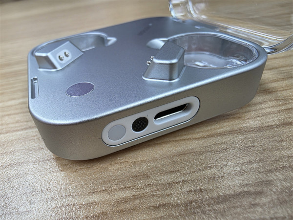 Nothing Ear (3) 充電盒變收音咪 降噪 95dB、充電 10 分鐘聽 10 小時