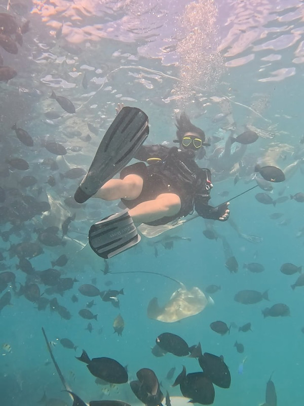 姜濤放假旅行潛水放鬆身心！罕甫半裸照大曬減肥成果 