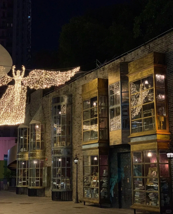 廣州魔法學院Magic Base西餐廳必試奶油啤！魔法袍魔杖租借哈迷爭相朝聖 