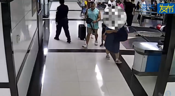 女子奇招走私嚇窐網民！太可疑遭羅湖海關截查！驚揭用1招藏674克足金...