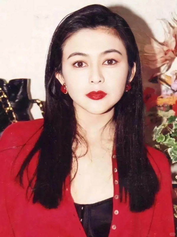 63歲關之琳生圖流出曝光零修飾容貌！一舉動極親民獲激讚︰沒有明星架子