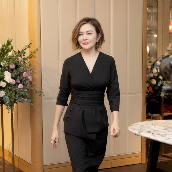 63歲關之琳生圖流出曝光零修飾容貌！一舉動極親民獲激讚︰沒有明星架子