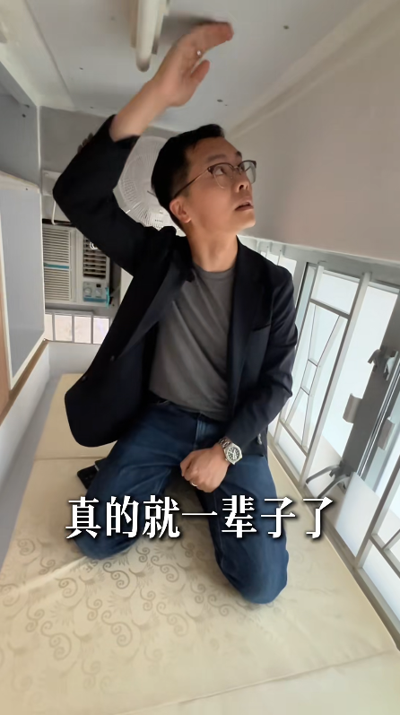 開箱月租$2000「九龍城寨風」單位！奪命斜樓梯+棺材床位！網民極震驚：倒貼都唔住