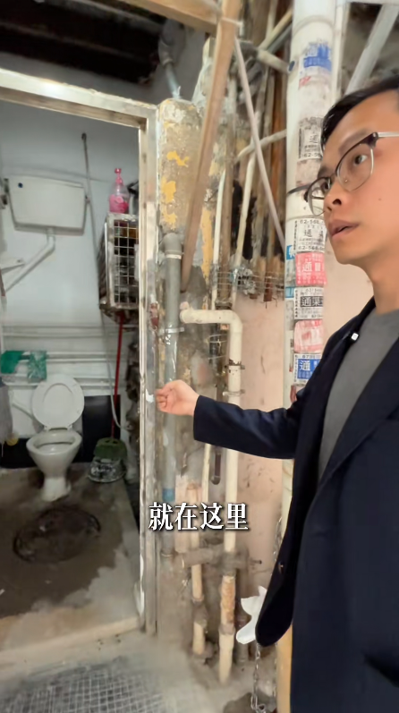 開箱月租$2000「九龍城寨風」單位！奪命斜樓梯+棺材床位！網民極震驚：倒貼都唔住