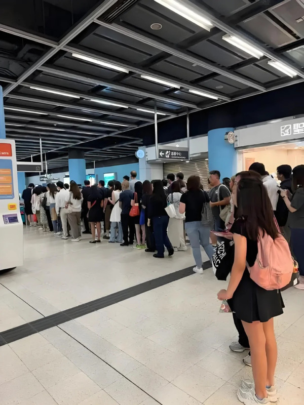 港漂被香港排隊文化震驚 列3大原因分析:刻在骨子裏的秩序