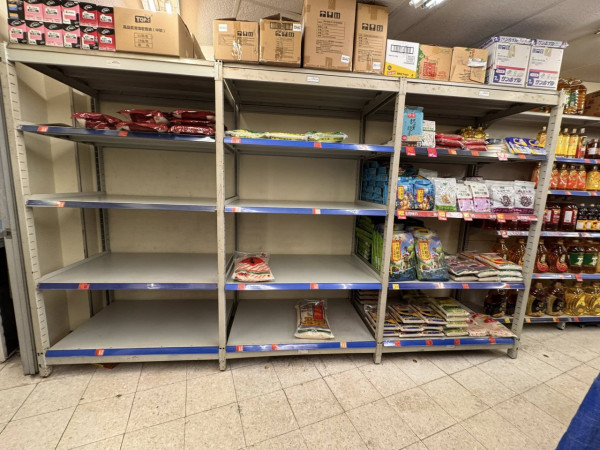 華潤U購疑再臨結業厄運?! 網民猜測：好似全線準備結業／貨架吉曬未補貨