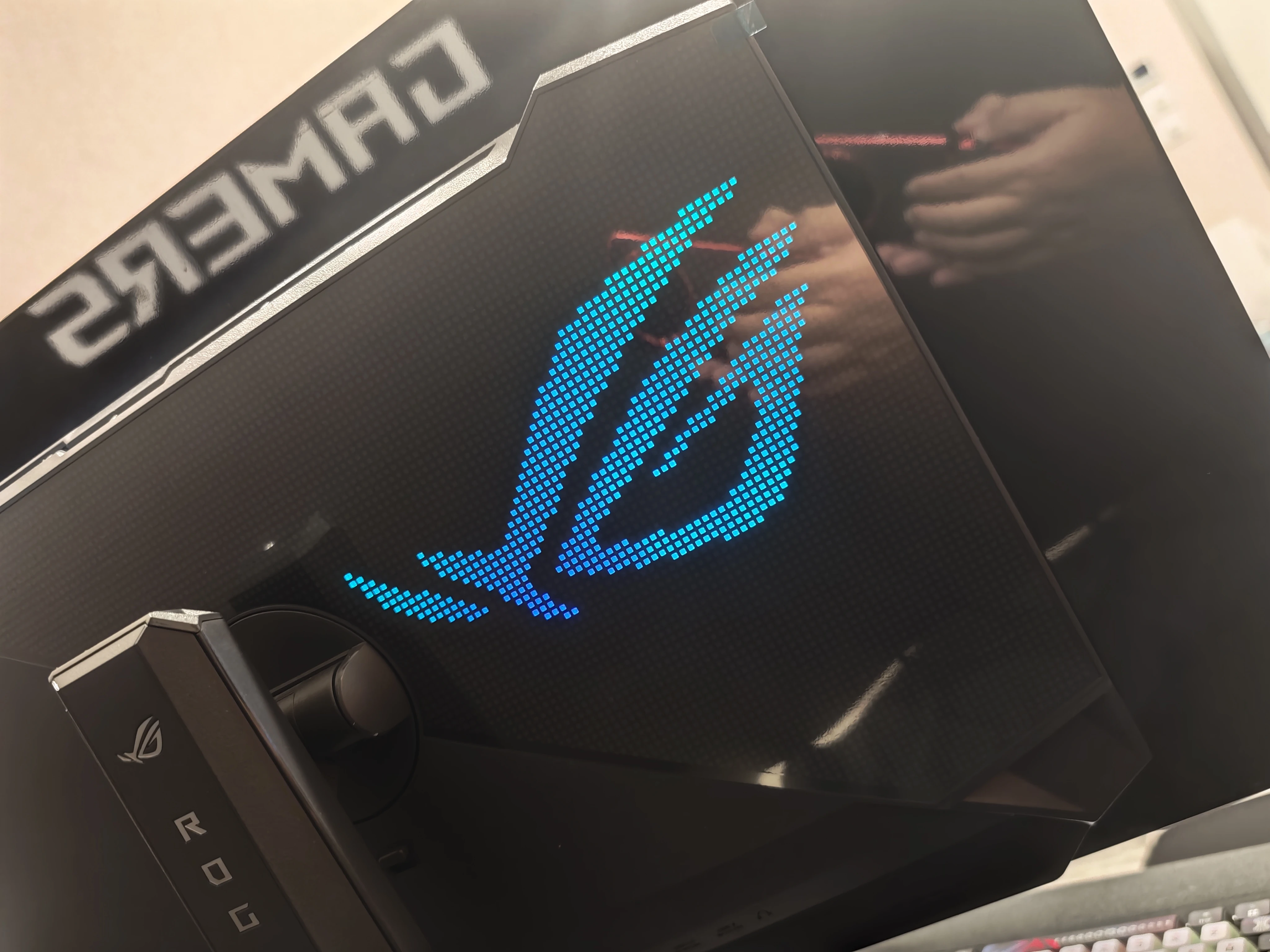 ASUS ROG Strix OLED XG32UCWMG 評測！Dual Mode 雙模式‧一鍵切換！