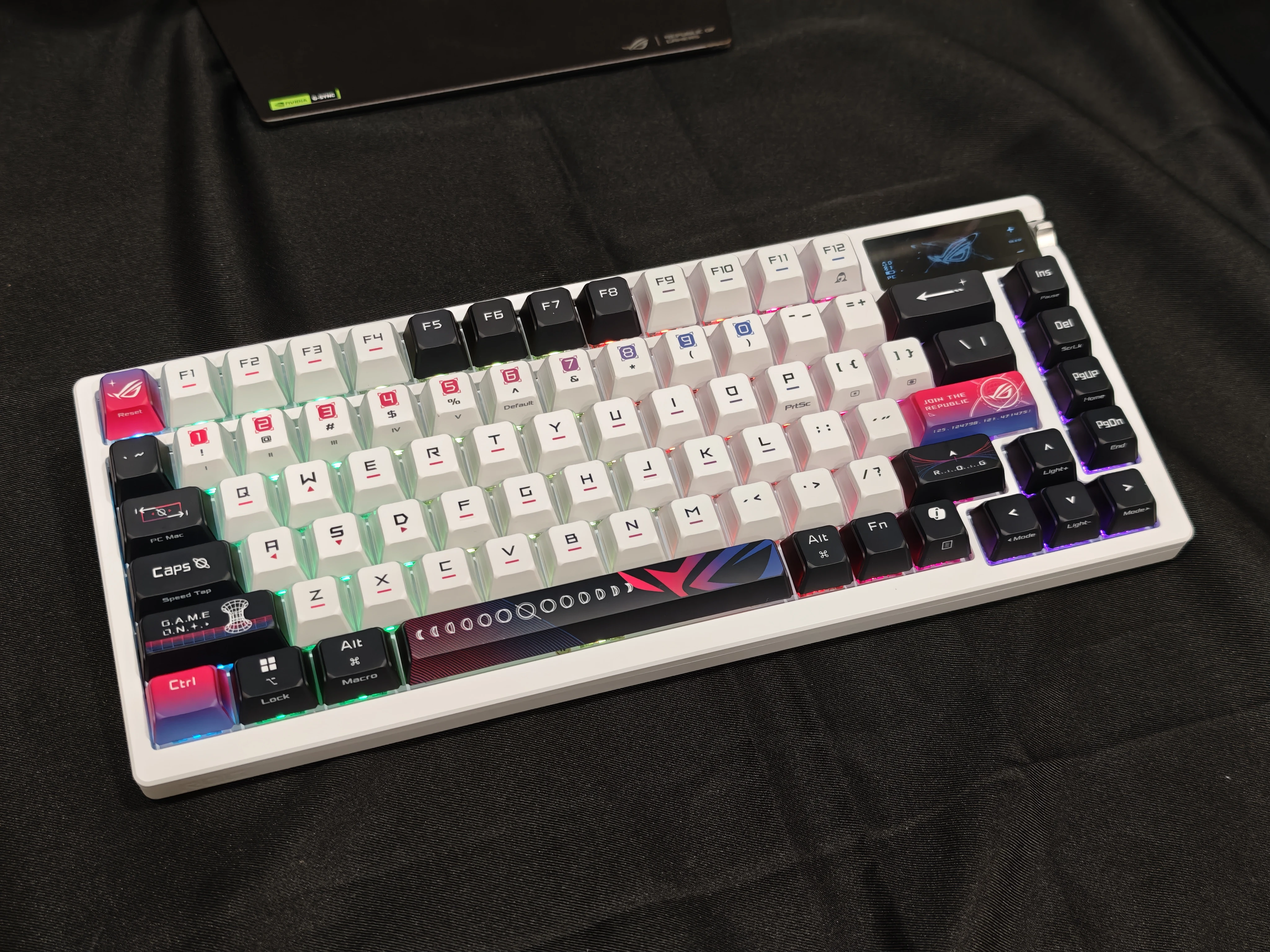 ASUS ROG Strix OLED XG32UCWMG 評測！Dual Mode 雙模式‧一鍵切換！