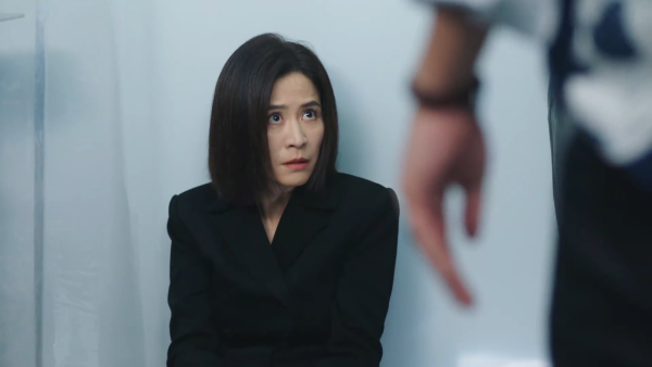 巨塔之后｜「御用人質」宣萱被綁架第31次刷新紀錄 網民：「最期待畫面出現了」