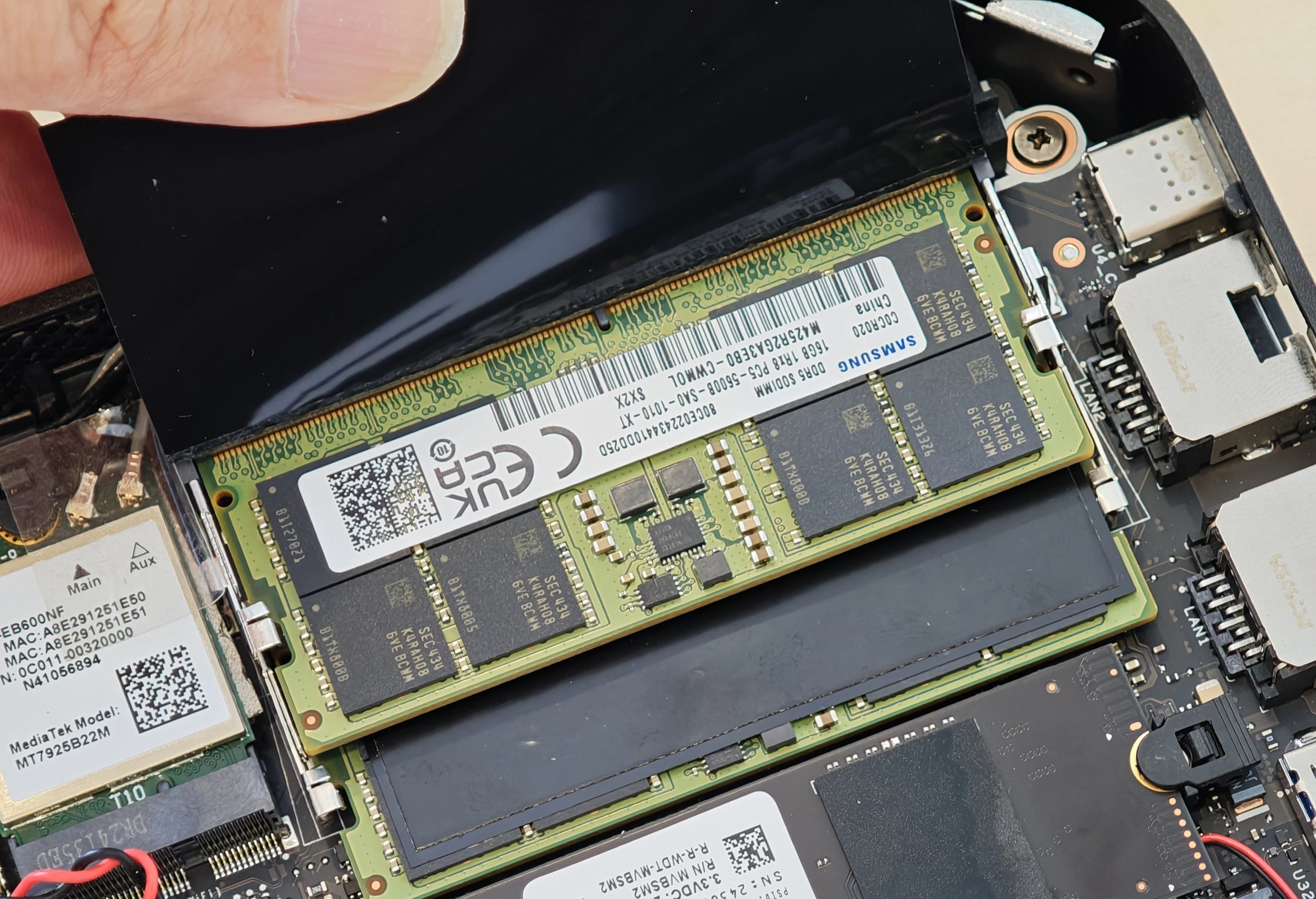 ASUS ExpertCenter PN54 詳盡實測！50 TOPS NPU、AI 效能制霸！