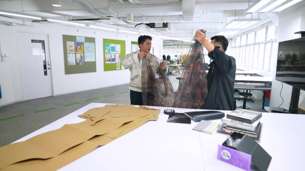 剪裁魔法師2｜港姐季軍楊梓瑤緊身胸衣高腰超短熱褲 迎戰梁凱晴少女粉紅Layer短裙