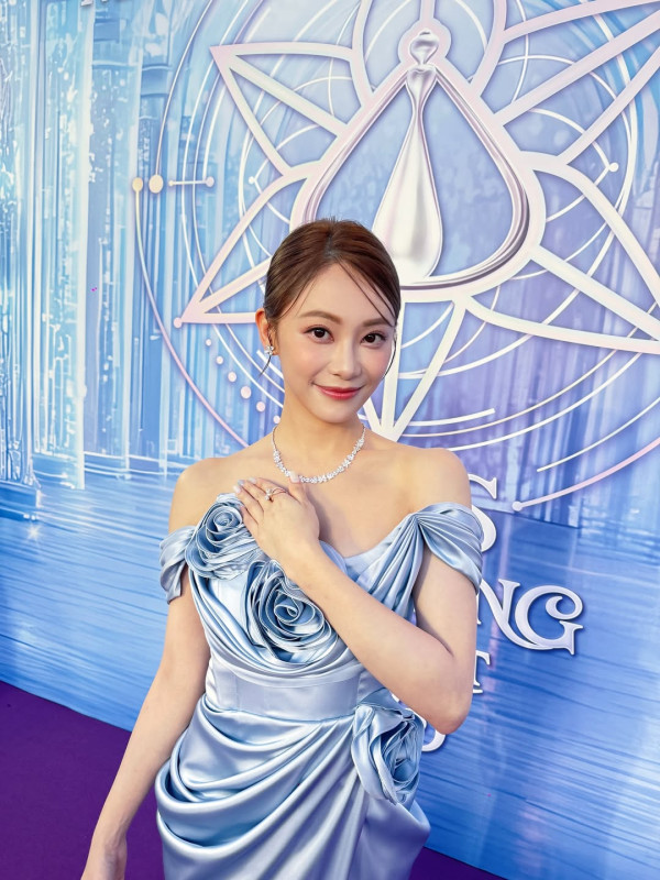 葉蒨文被網民轟單親背景前言不對後語 IG留言駁火5字親自反擊講大話質疑