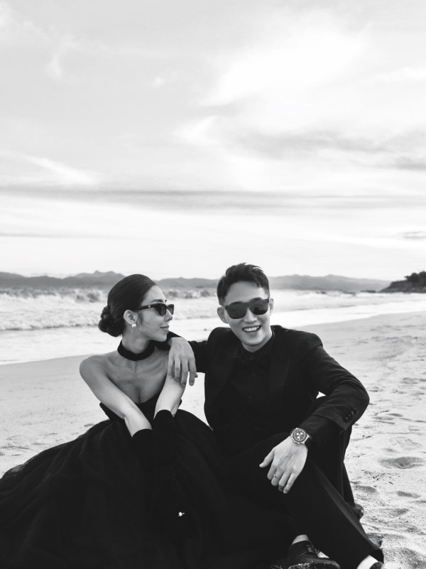 《法言人》Tony仔中秋宣布與拍拖8年女友結婚！深圳大鵬影唯美婚照曬巨鑽 