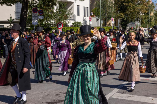 人生必去！德國慕尼黑啤酒節全攻略  日期/地址/禁忌/美食推介 