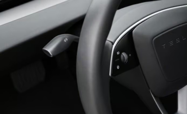 Tesla Model 3 換 LG 新電池里程大突破 聽民意將一項裝置回歸