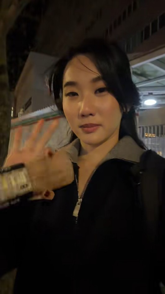 港姐季軍淚揭TVB女藝人辛酸累攤路邊 生理期捱夜連企8小時因一事爆喊