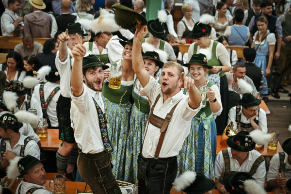 人生必去！德國慕尼黑啤酒節全攻略  日期/地址/禁忌/美食推介 