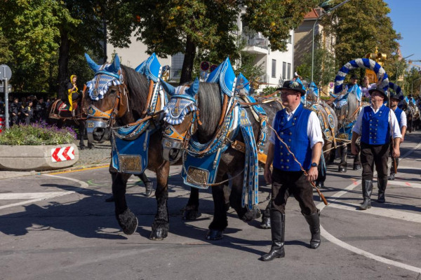 人生必去！德國慕尼黑啤酒節全攻略  日期/地址/禁忌/美食推介 
