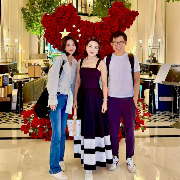 裕美北上過中秋食物中毒急返港入醫院 卧床照曝光獲林作媽媽悉心照顧