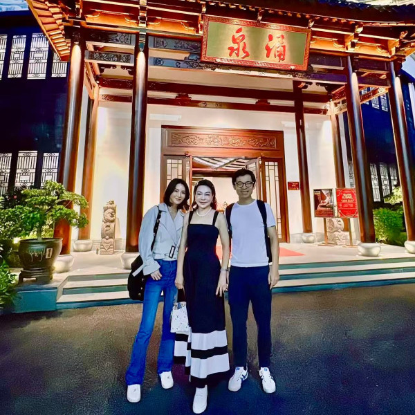 裕美北上過中秋食物中毒急返港入醫院 卧床照曝光獲林作媽媽悉心照顧