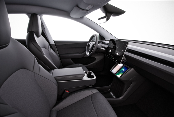 Tesla 粉絲大失所望 Model 3/Y 平價版配置大縮水 逾12功能減配僅平$XXXX？