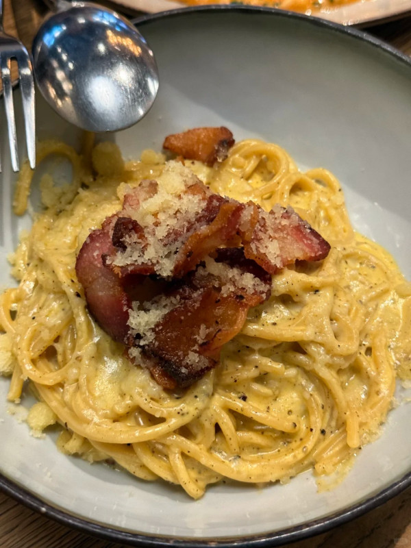 九龍城方榮記$38沙嗲牛肉獲力捧！網民：午餐堅抵食／平靚正即炒粉麵飯