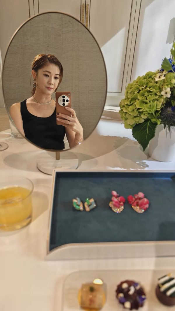 前港姐冠軍罕揭富貴家庭背景爸爸經營鑽石廠 嫁入豪門升呢闊太尊享VIP級非凡待遇