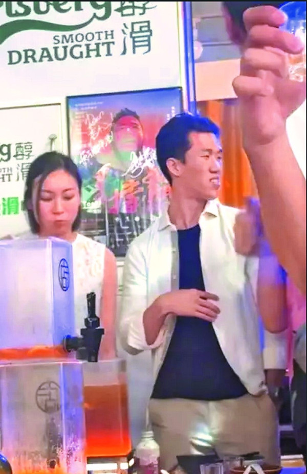 莊思敏婚禮現場相片曝光超Deep V搏到盡 16字回應老公高級督察身份