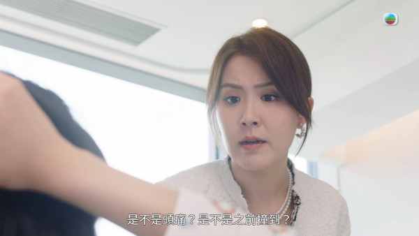 巨塔之后｜劉佩玥眼鏡娘律師造型獲讚「氣質封神」 親揭與樂珈嘉上契之謎